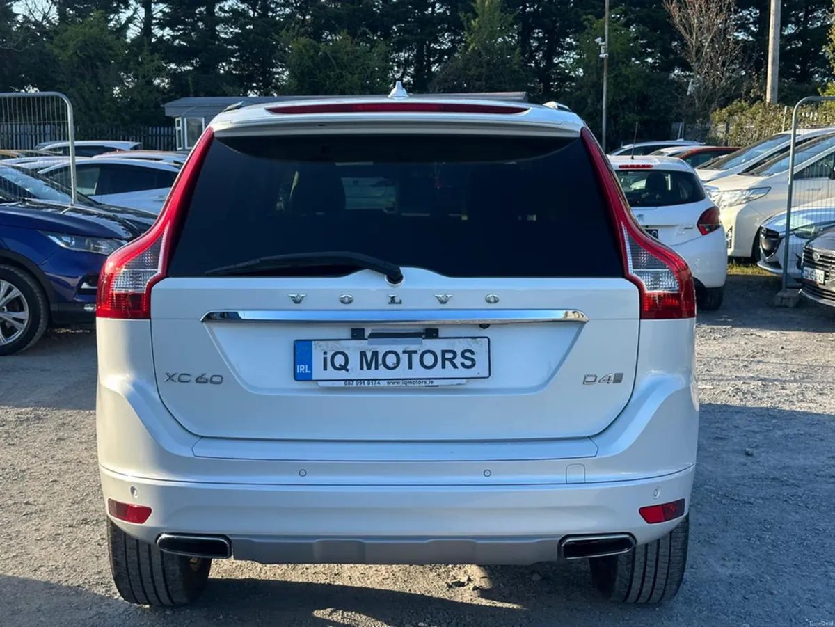 Volvo XC60 VOLVO XC60 2.0L Diesel Automatic Sunroo - Image 4