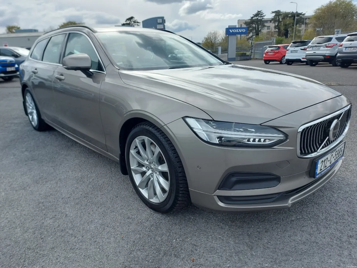 Volvo V90 B4 MOMENTUM AT 5DR AUTO - Image 5
