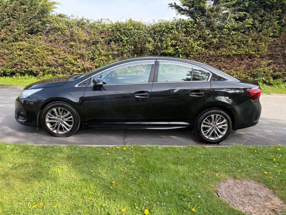 Toyota Avensis 1.6 D LUNA 4DR - Image 4