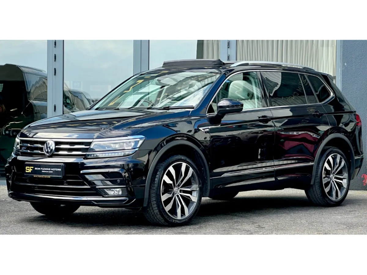 Volkswagen Tiguan *HIGH SPEC* R LINE / AUTO / BEIG - Image 2