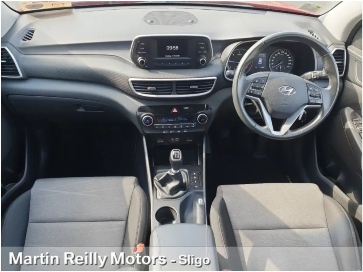 Hyundai Tucson 1.6 Comfort Plus - Image 2