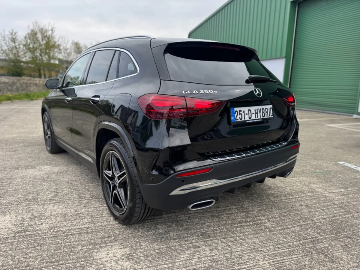 Mercedes-Benz GLA ****SPRING SALE**** GLA250 AMG L - Image 3