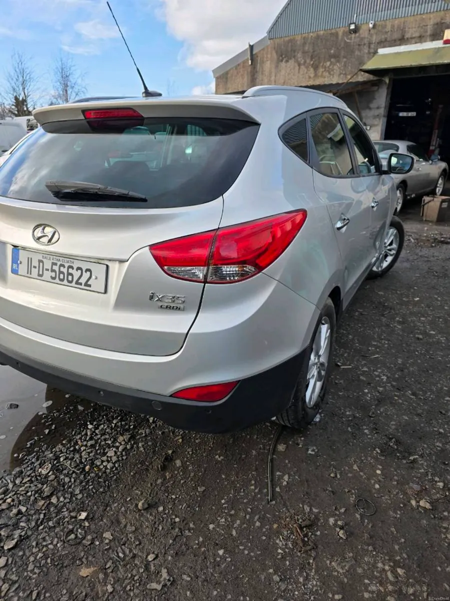 Car - Image 6