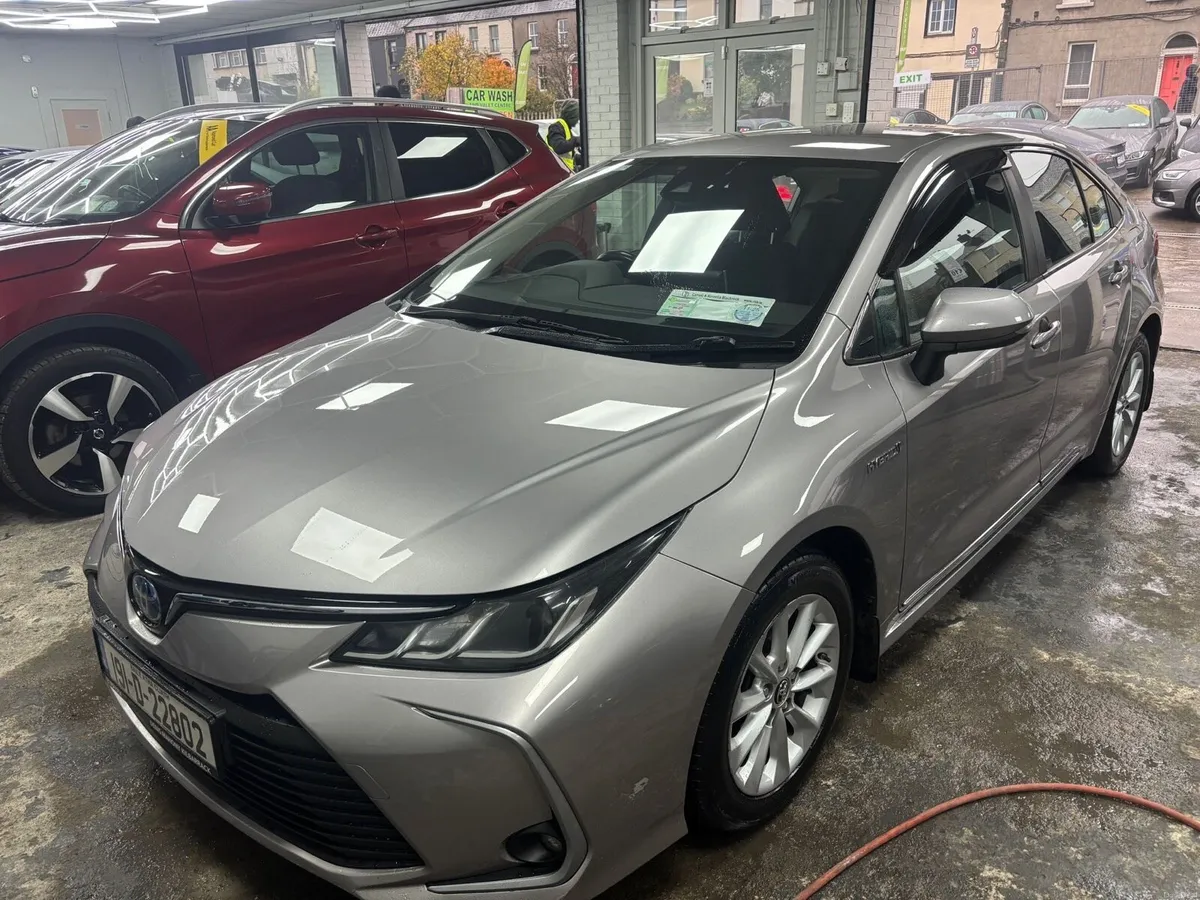 2019 Toyota Corolla Hybrid Luna 145K - Image 3