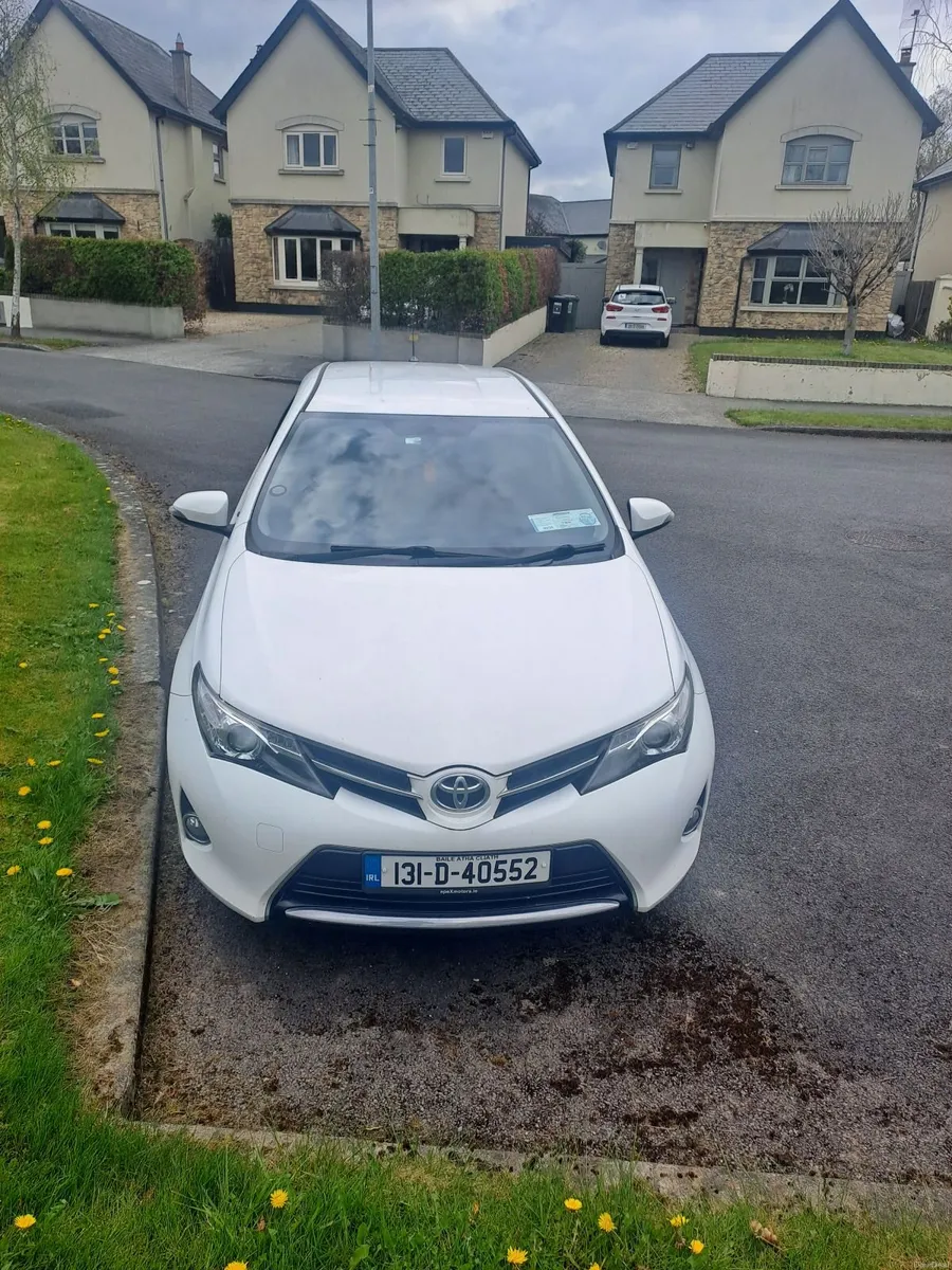 Toyota Auris 2013 - Image 4