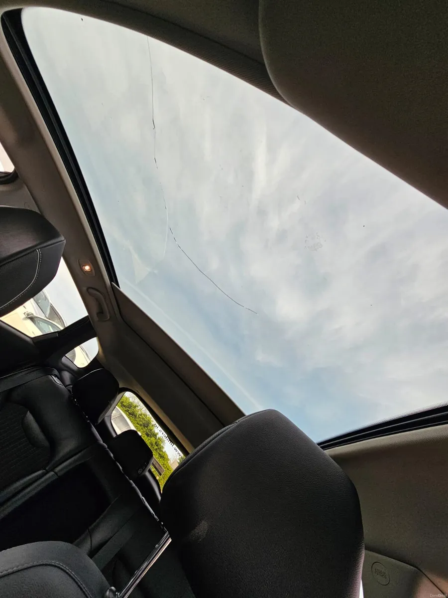 Renault Kadjar 2016 diesel low miles €6990 - Image 2