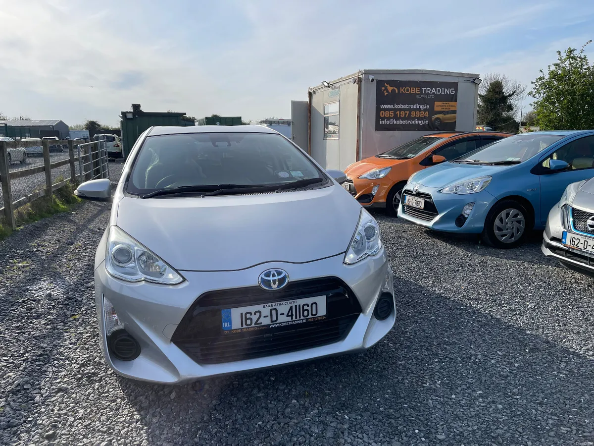 Toyota Aqua 2016 Hybrid Push Start automatic - Image 4