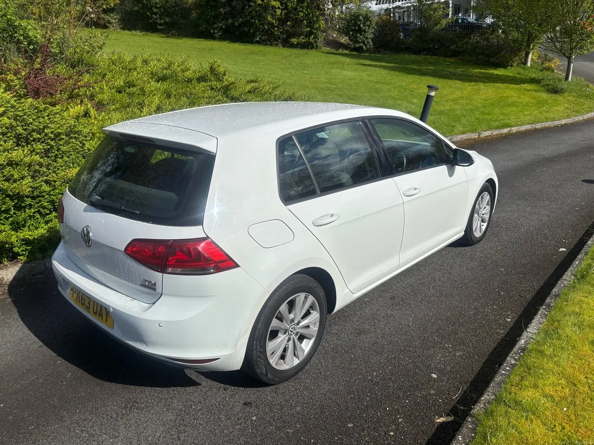 2013 vw golf 1.6 Tdi bluemotion £20 year tax - Image 4