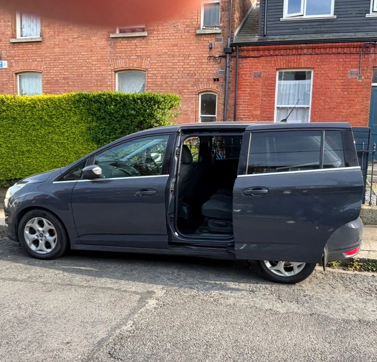 Ford Grand C-Max 2011. …… 7 seater - Image 2