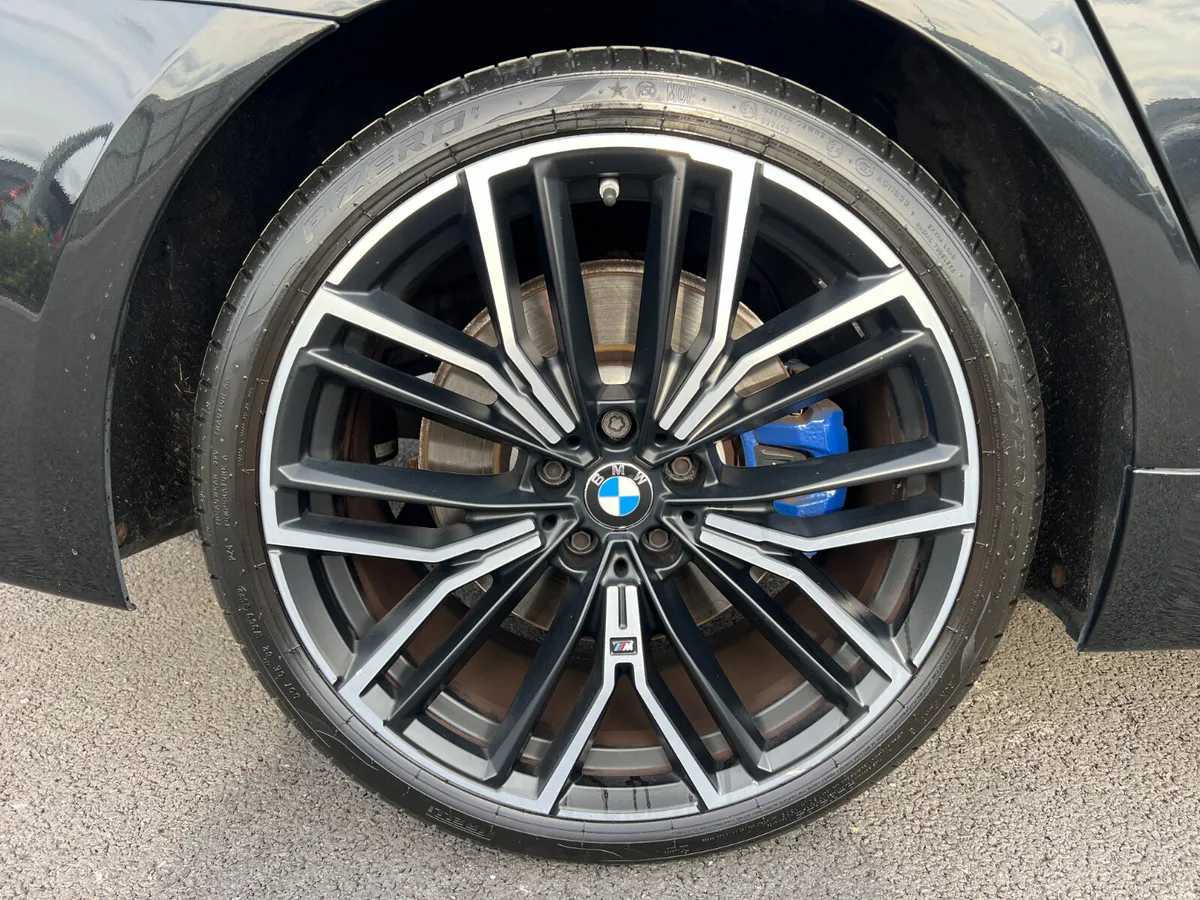 2022 BMW 520D LCI M Sport 2.0 MHEV Diesel - Image 5
