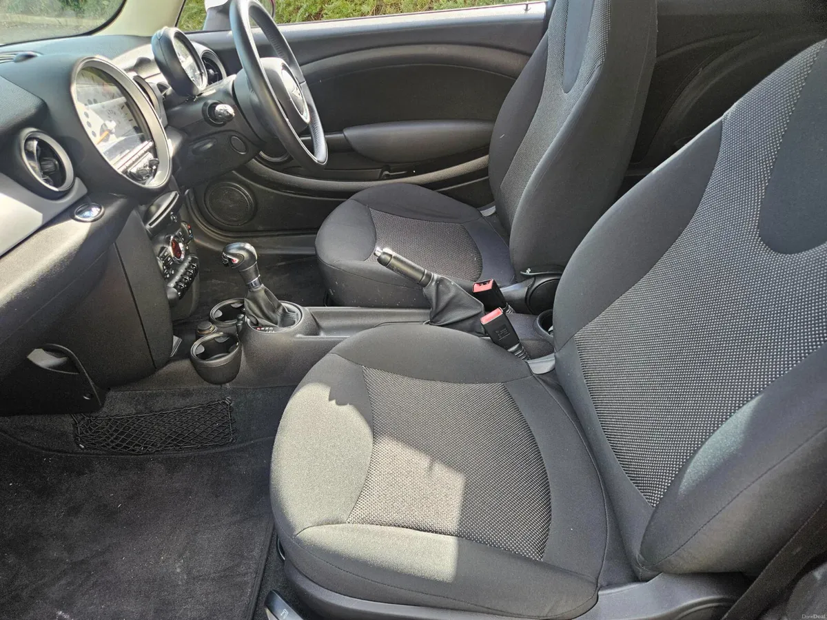 Mini Cooper DEC 2013 - Image 4