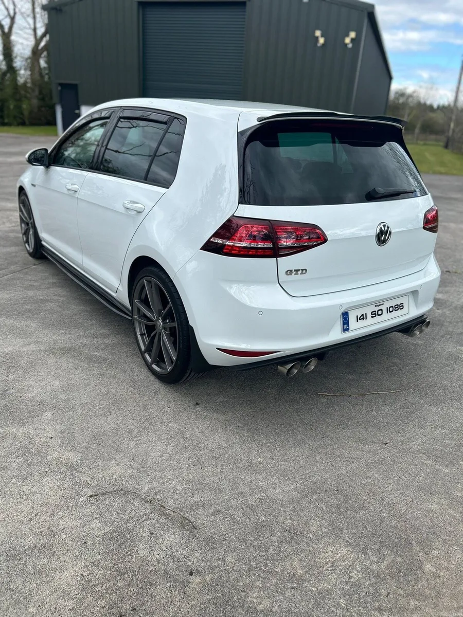 VOLKSWAGEN GOLF GTD 184ps - Image 3