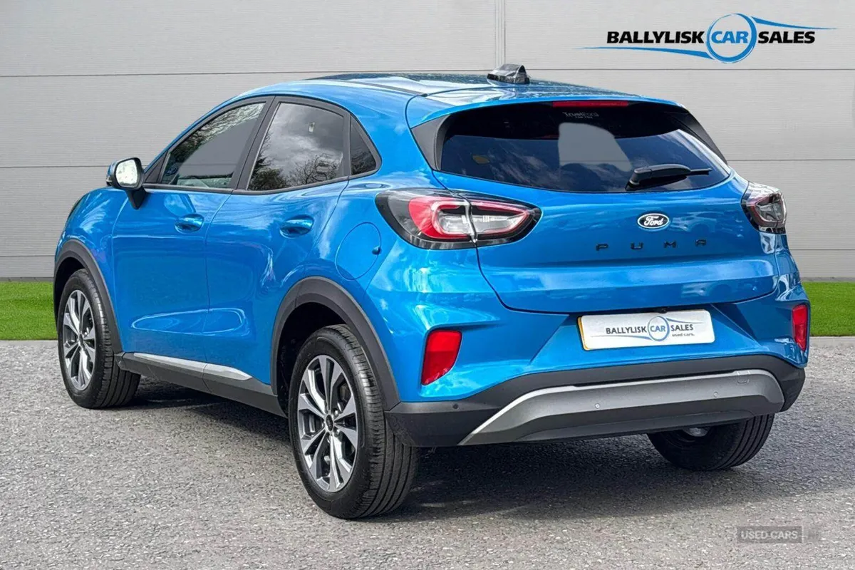 Ford Puma 1.0T 125PS Titanium in Digital Aqua Blue - Image 2