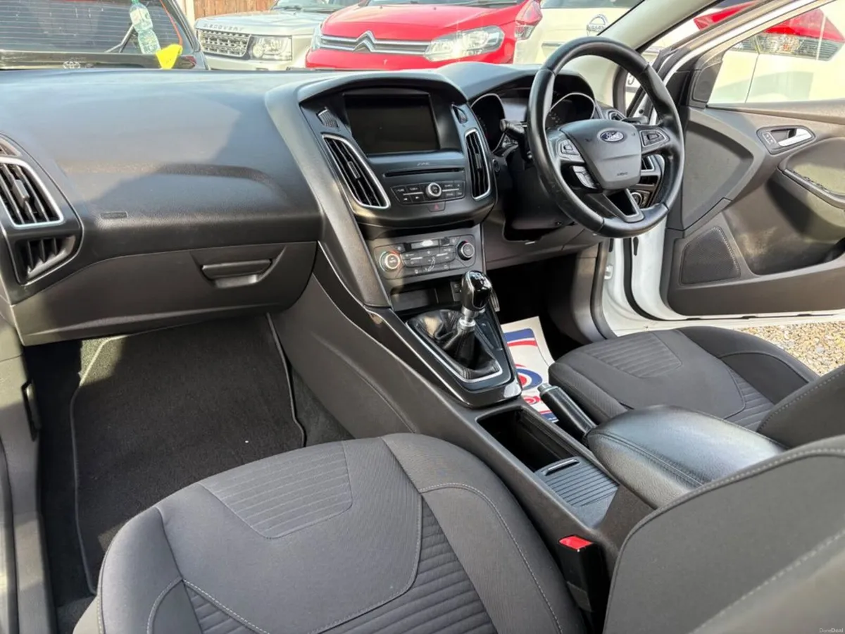 Ford Focus 1.5 TD 95 Titanium - Image 4