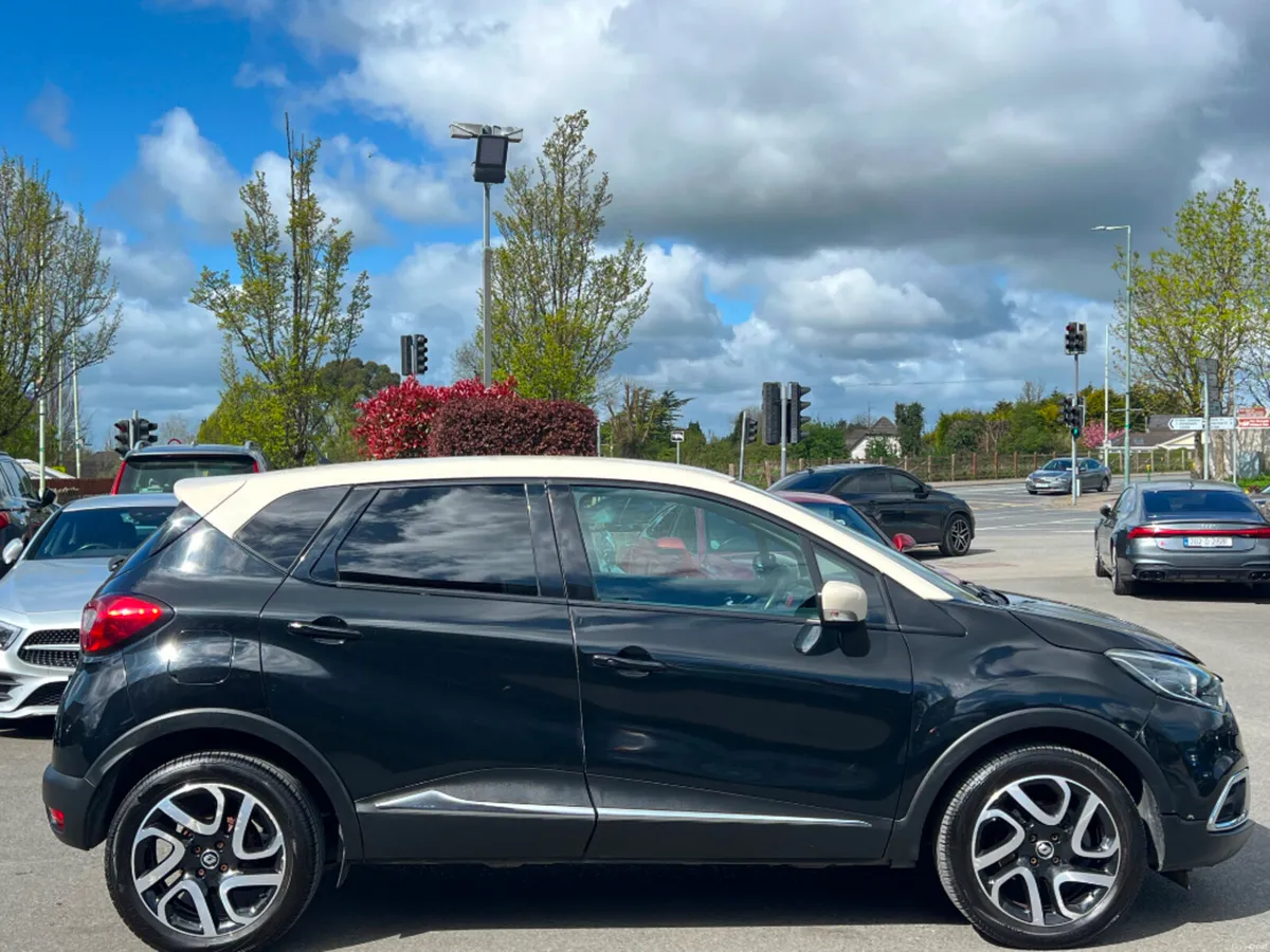 Renault Captur SIGNATURE 1.5 DCI AUTO *HIGH SPEC & - Image 4
