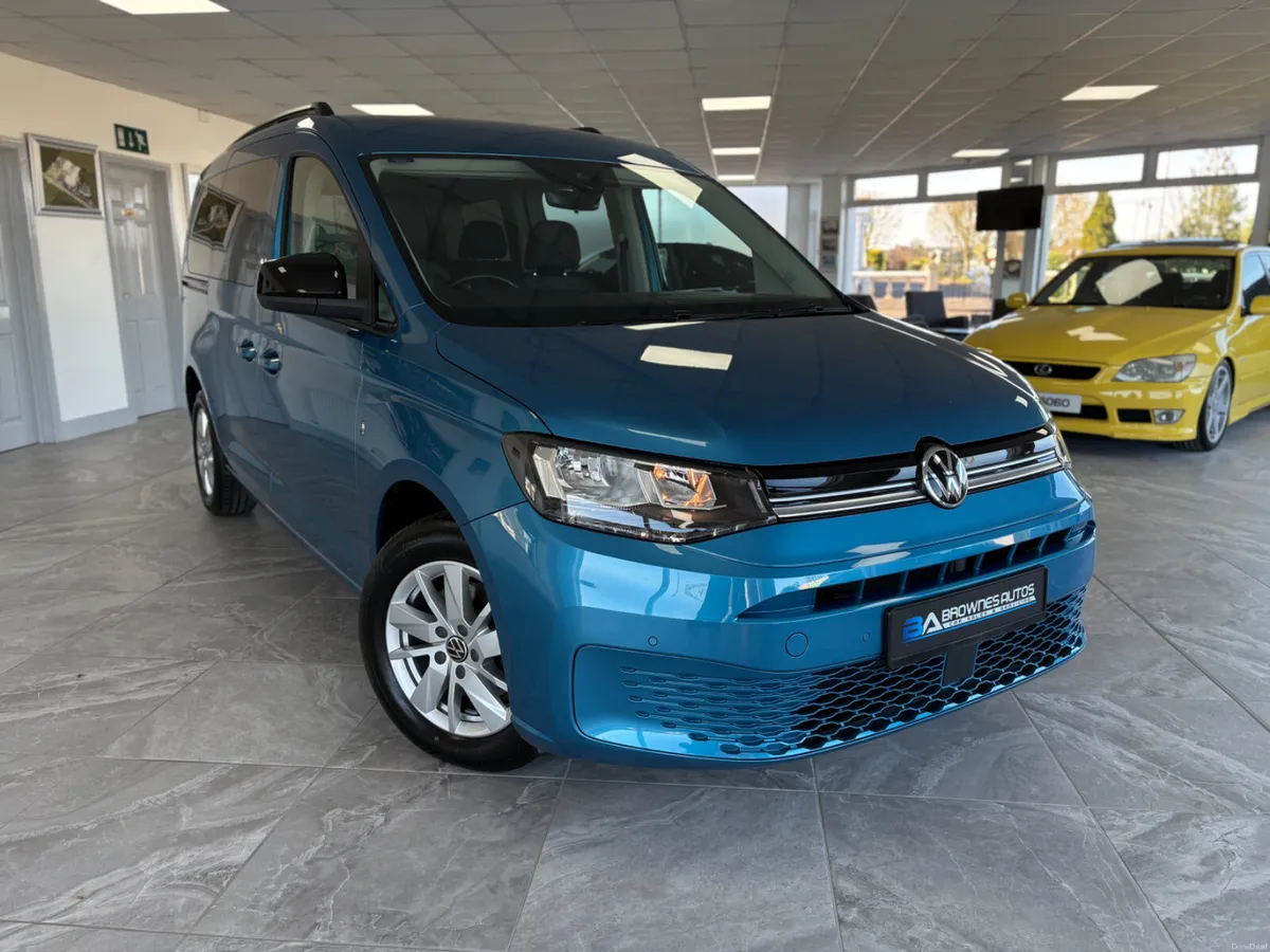 2024 Volkswagen Caddy Maxi Life 7Seater Automatic - Image 4