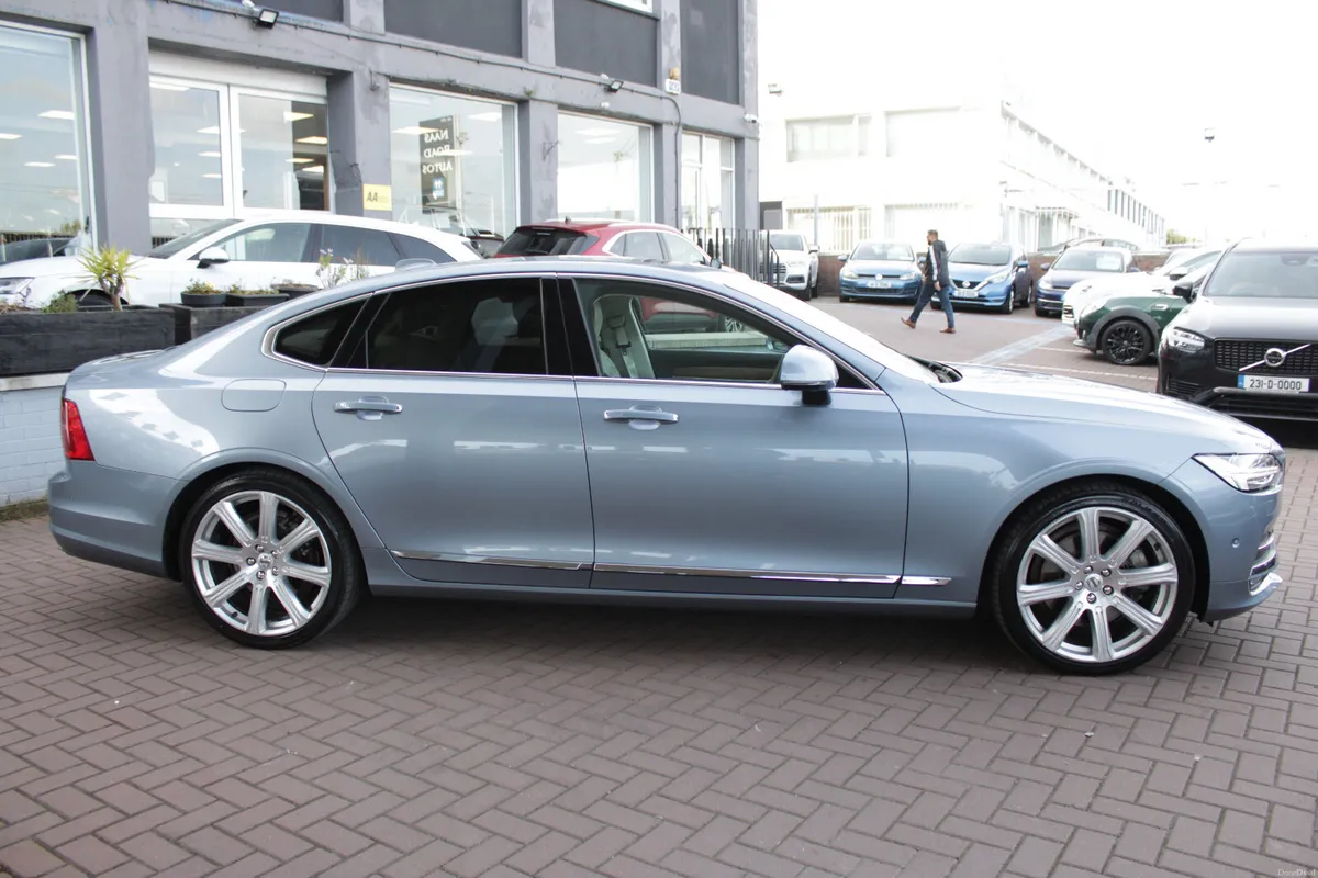 2018 VOLVO S90 T6 2.0 4DR SALOON AUTO - Image 3