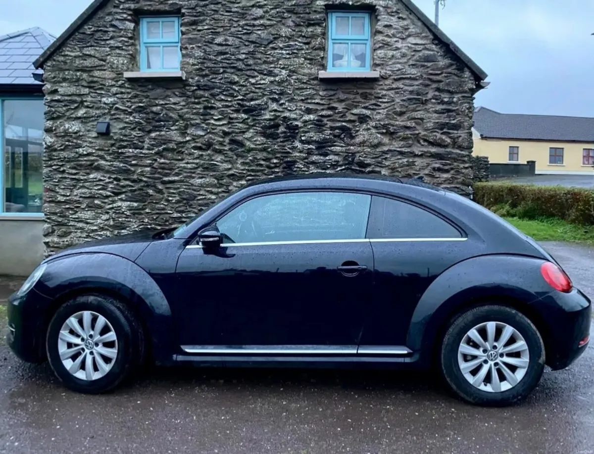 Volkswagen Beetle 2016 - Image 1