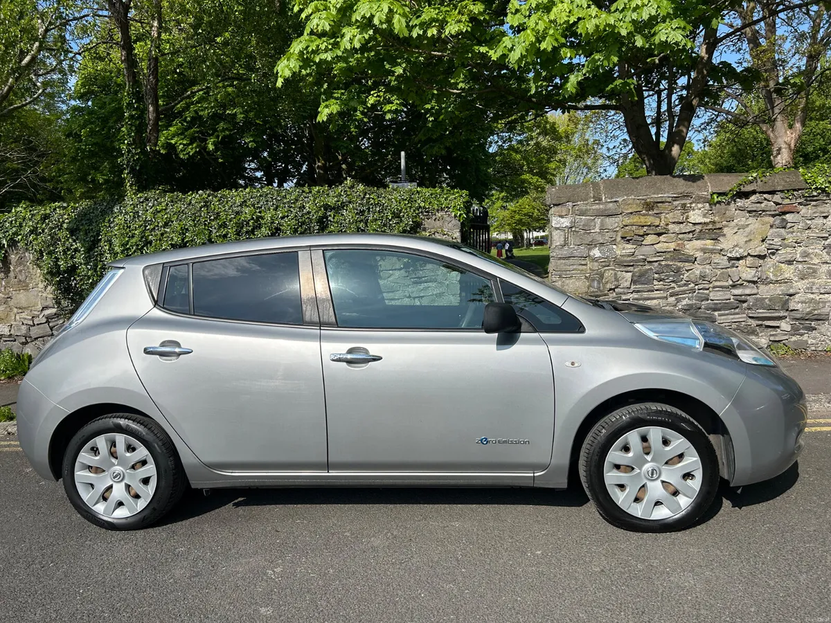 2018 NISSAN LEAF SERVICE HISTORY NCT MARCH 2028 - Image 4