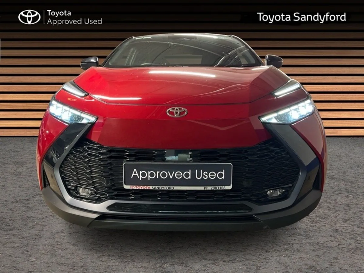 Toyota C-HR TOP SPEC SOL C-HR PHEV // PANORAMIC RO - Image 5