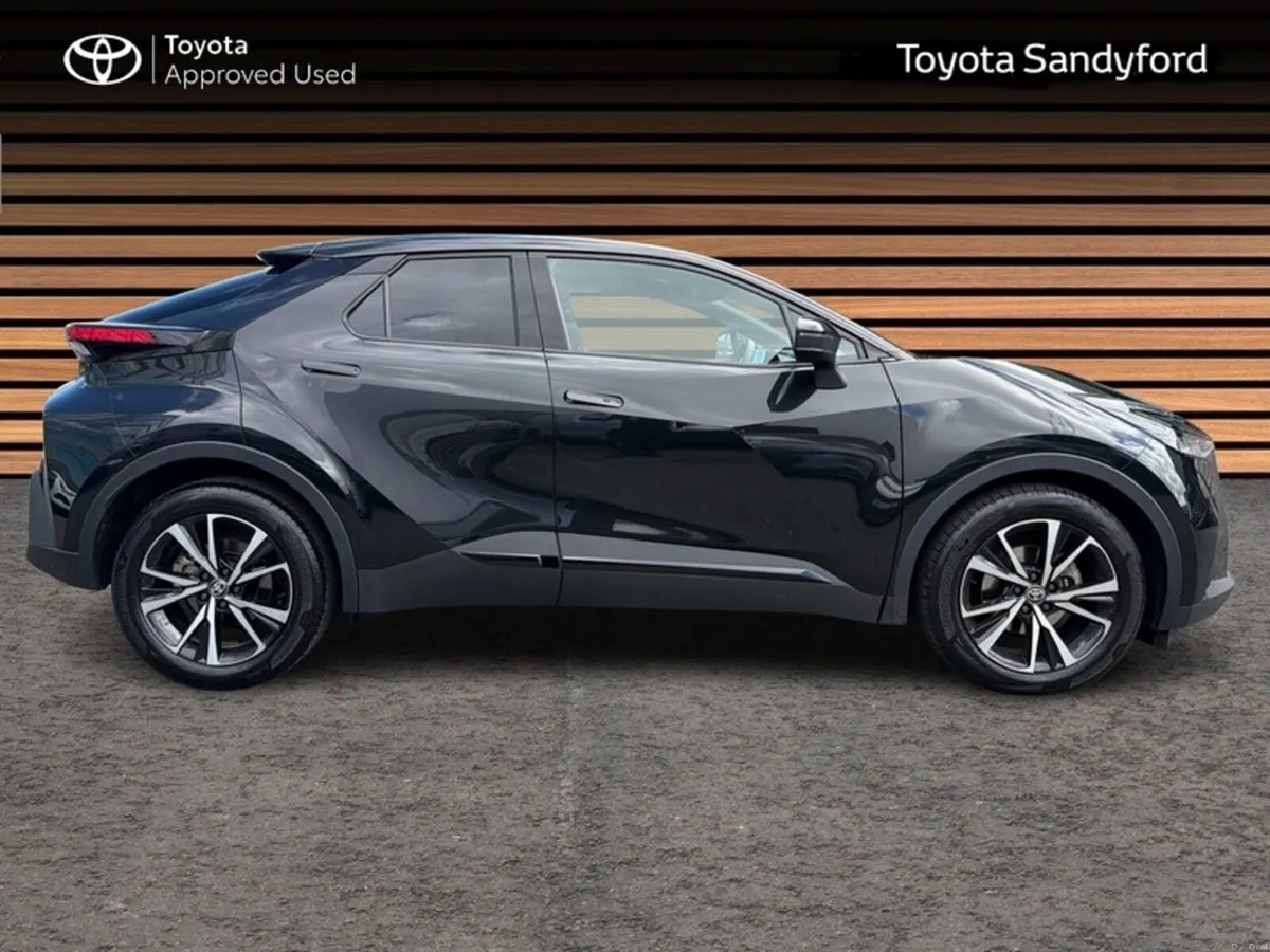 Toyota C-HR AWD VERY RARE ALL WHEEL DRIVE C-HR 2.0 - Image 3