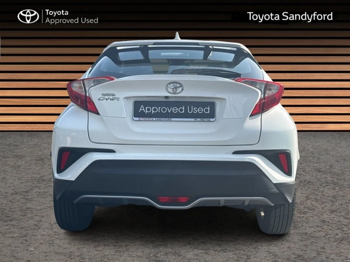 Toyota C-HR 1.2T LUNA MANUAL // REAR CAMERA // SAF - Image 4