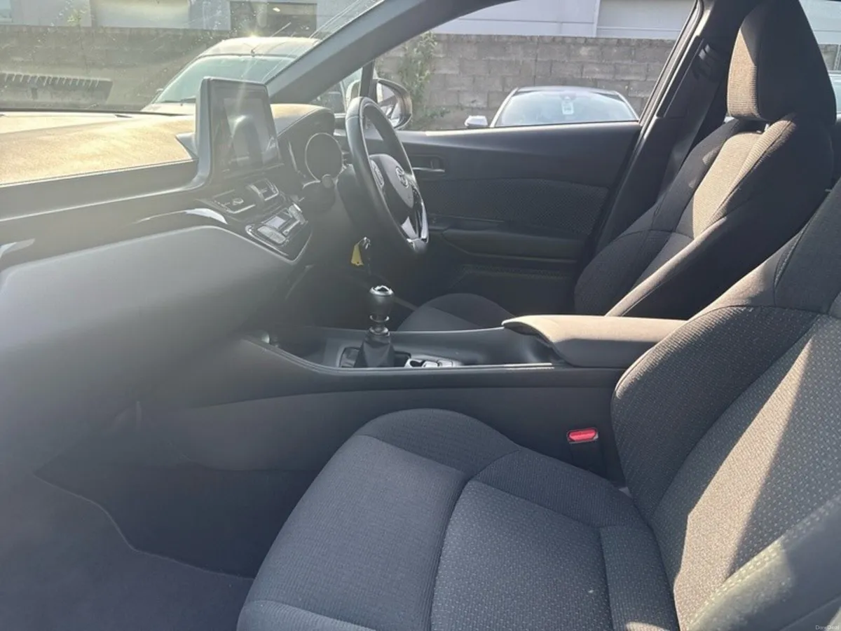 Toyota C-HR **IRISH CAR** 1.2T LUNA MANUAL // REAR - Image 6