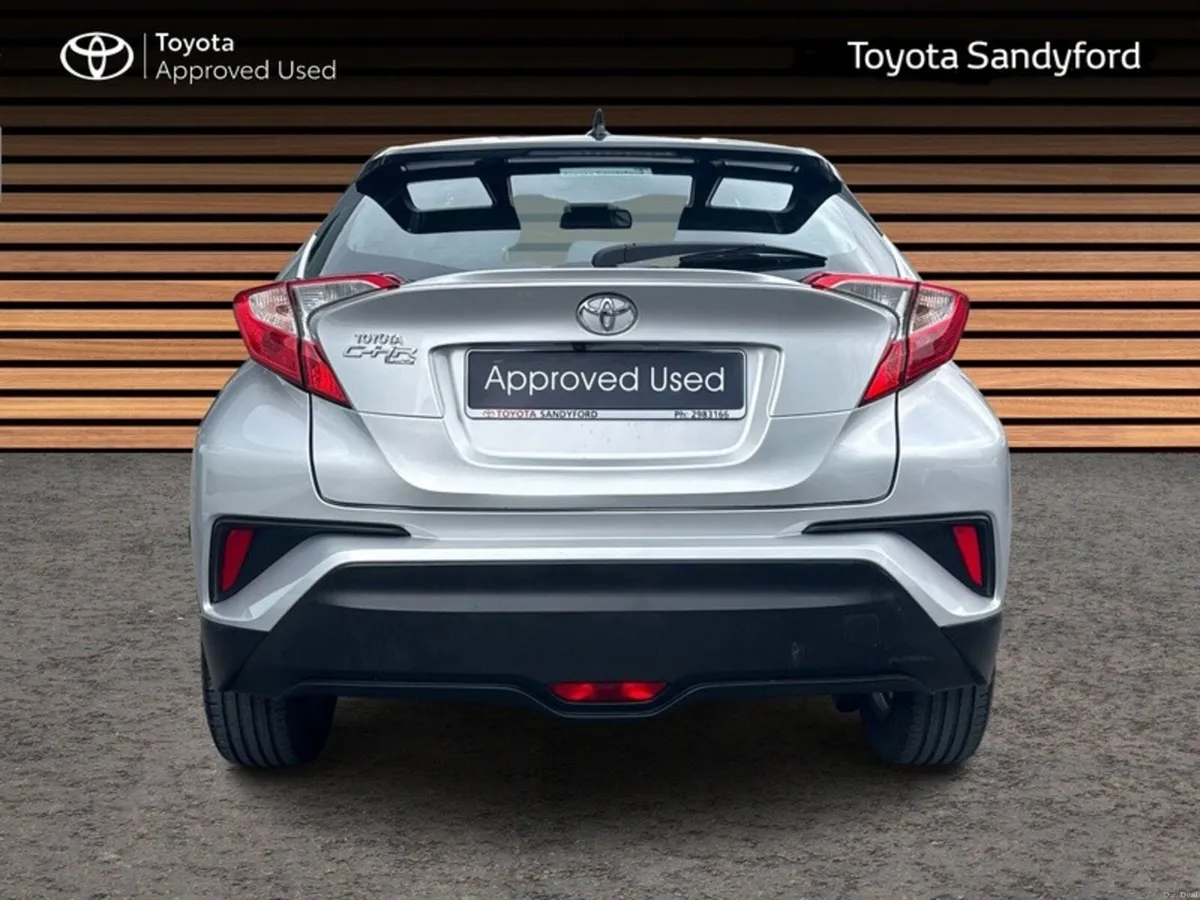 Toyota C-HR 1.2T LUNA MANUAL // REAR CAMERA // SAF - Image 4