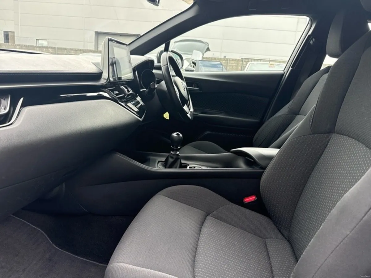 Toyota C-HR **IRISH CAR**1.2T LUNA MANUAL // REAR - Image 6