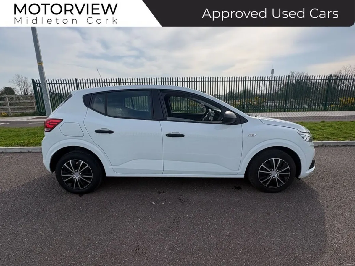 Dacia Sandero 1.0P Beautiful Condition! Nct to 202 - Image 3