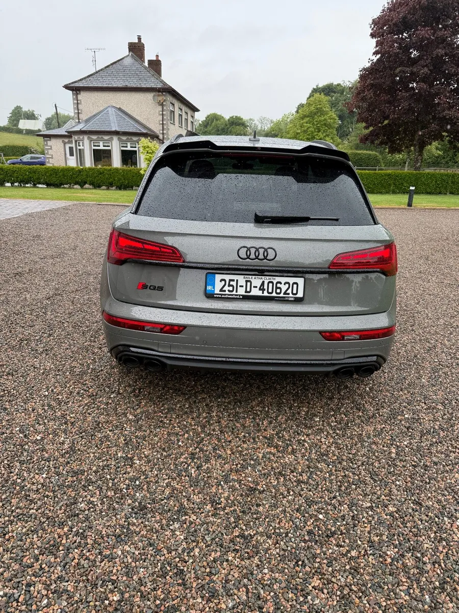 Audi SQ5 - Image 6