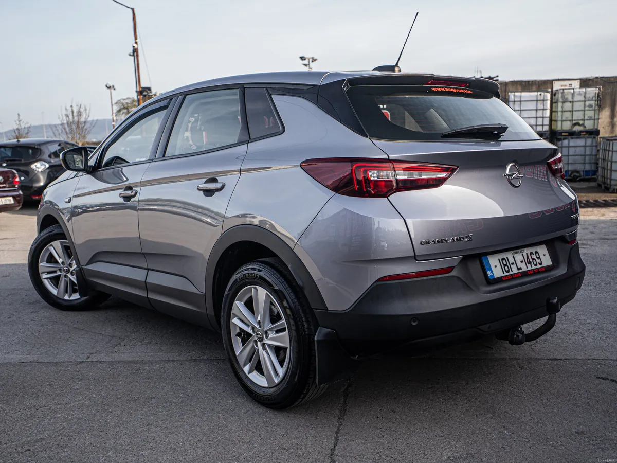 2018 Grandland X 1.6d/FSH/New Tbelt/1yr warranty - Image 3