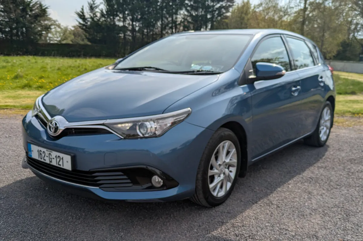 TOYOTA AURIS D4D LUNA/ REVERSE CAMERA - Image 4
