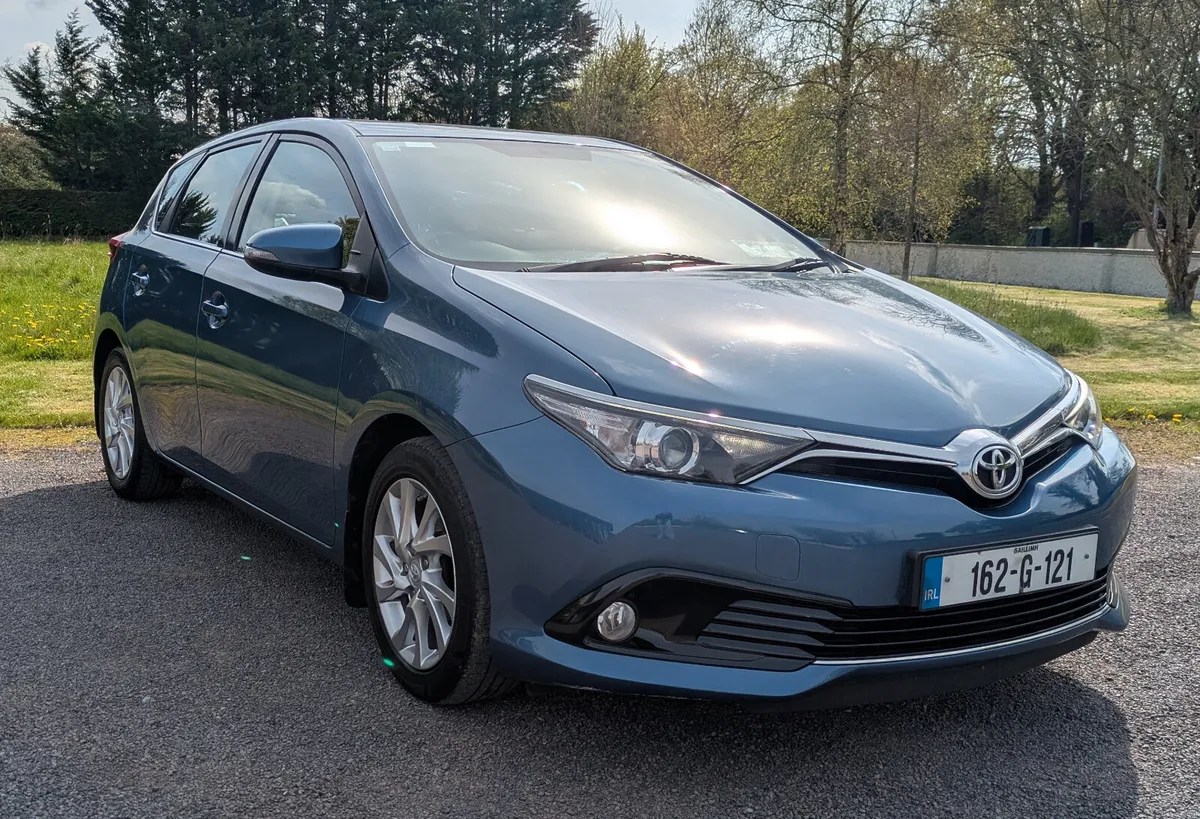 TOYOTA AURIS D4D LUNA/ REVERSE CAMERA - Image 1