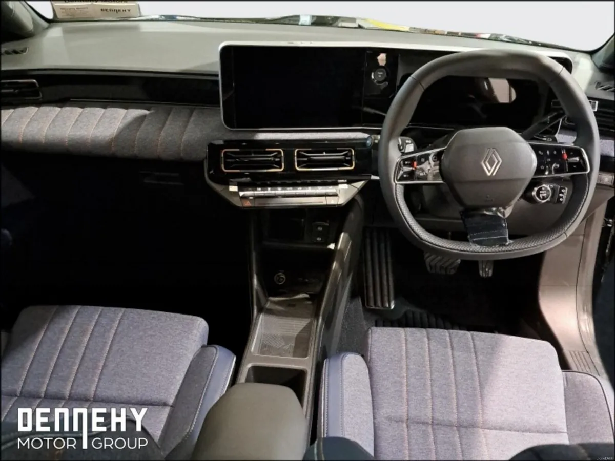 Renault 4 VIP EVENT this FRIDAY & SAT 24/25th APRI - Image 3