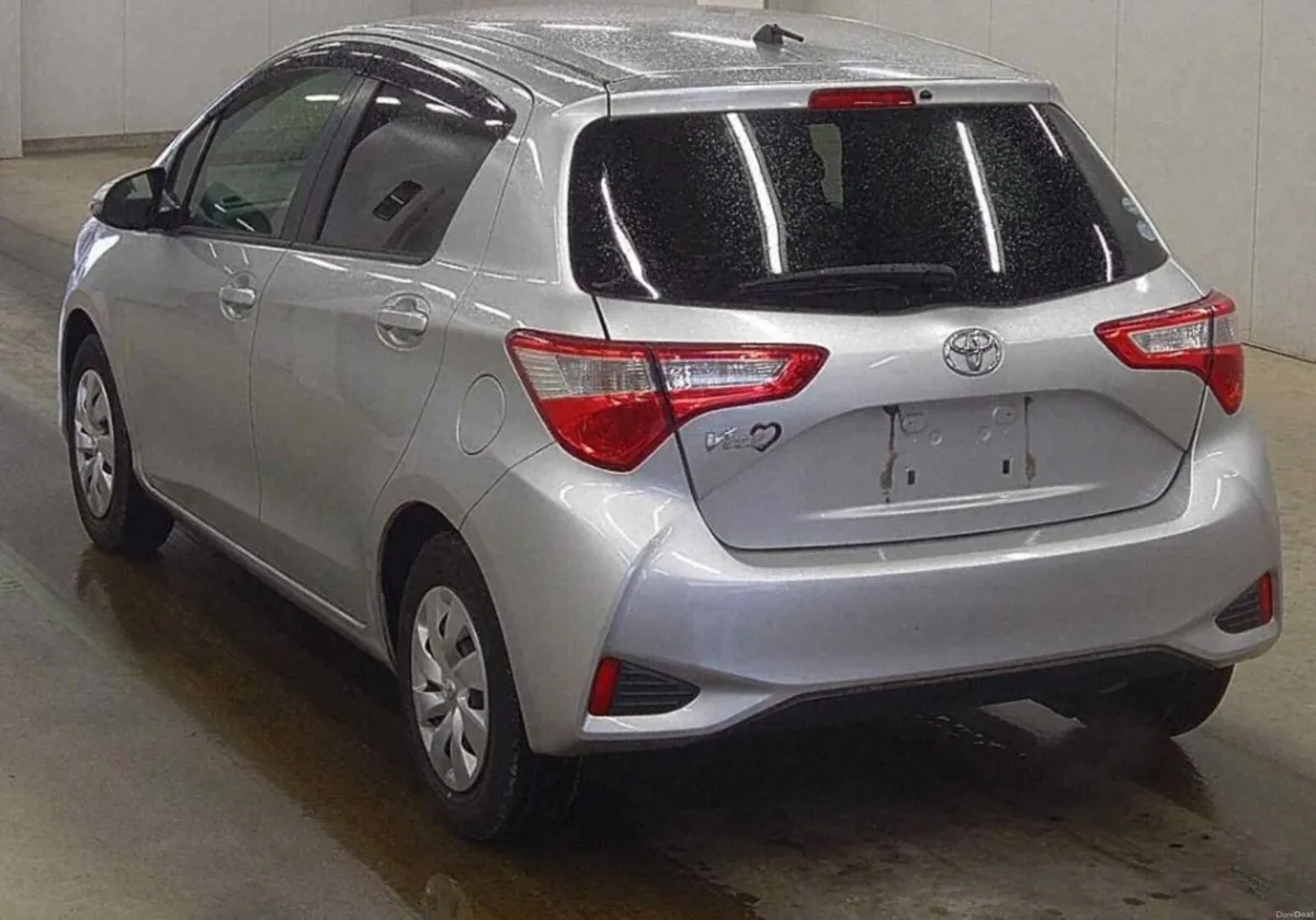 2017 Toyota Yaris Vitz Automatic - Image 4