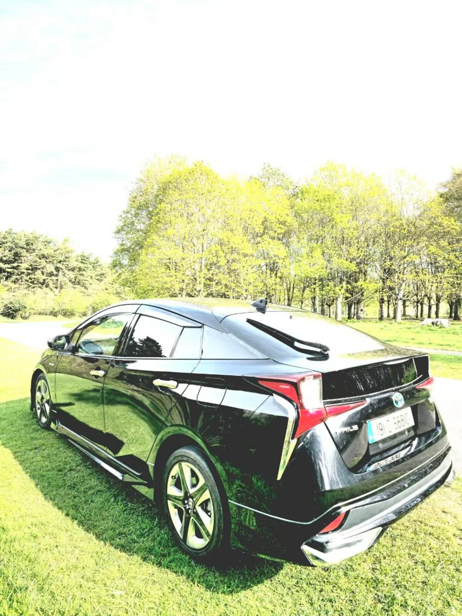 Toyota Prius HigSpex Leather Interior 2019 - Image 4
