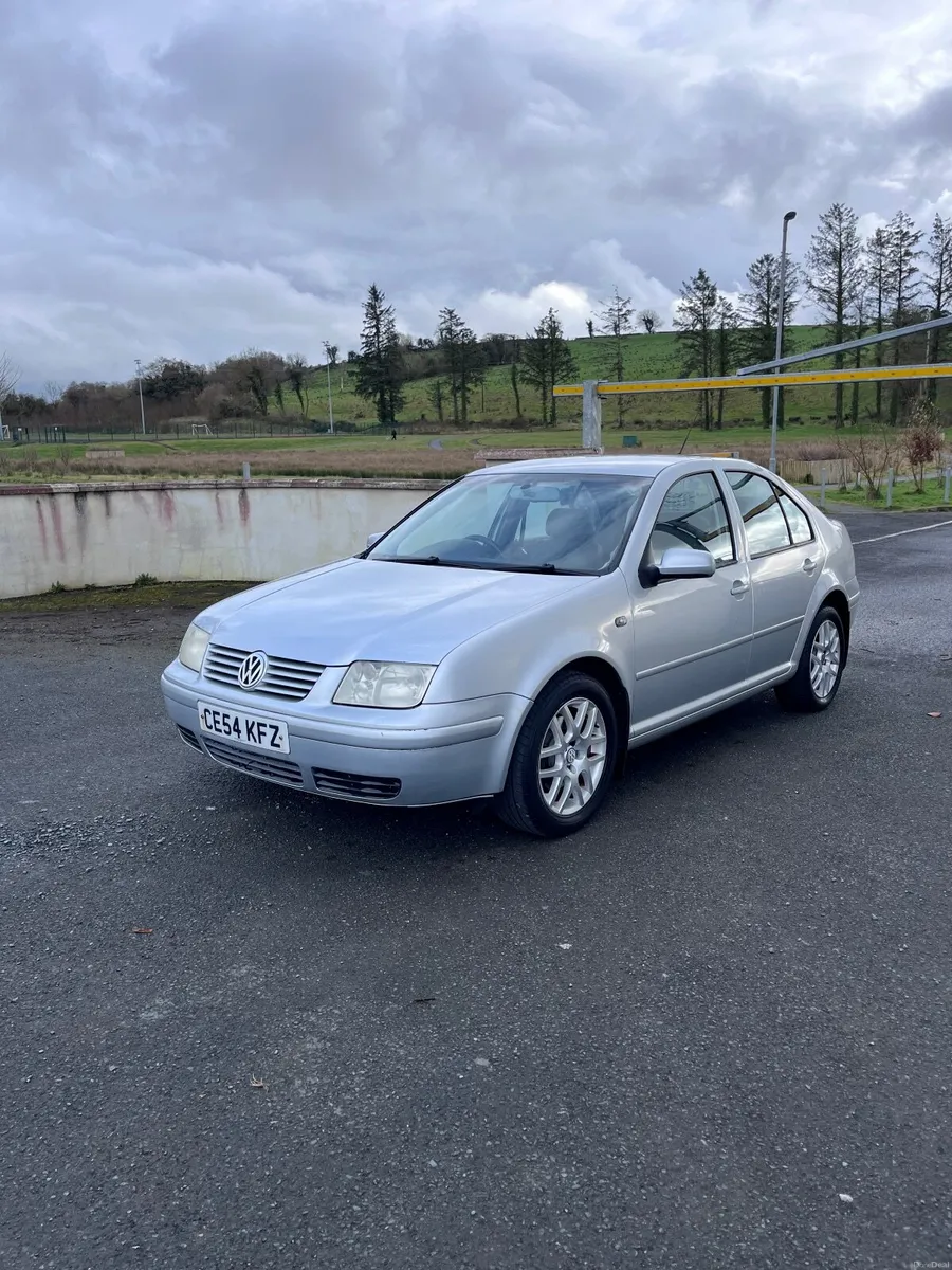 Volkswagen Bora 2004 - Image 1