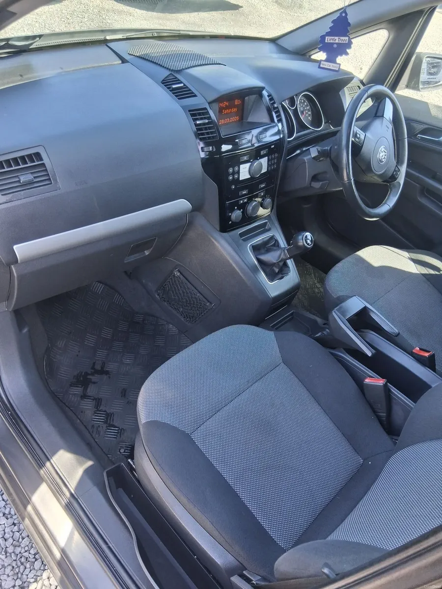 Vauxhall Zafira 2011 - Image 4