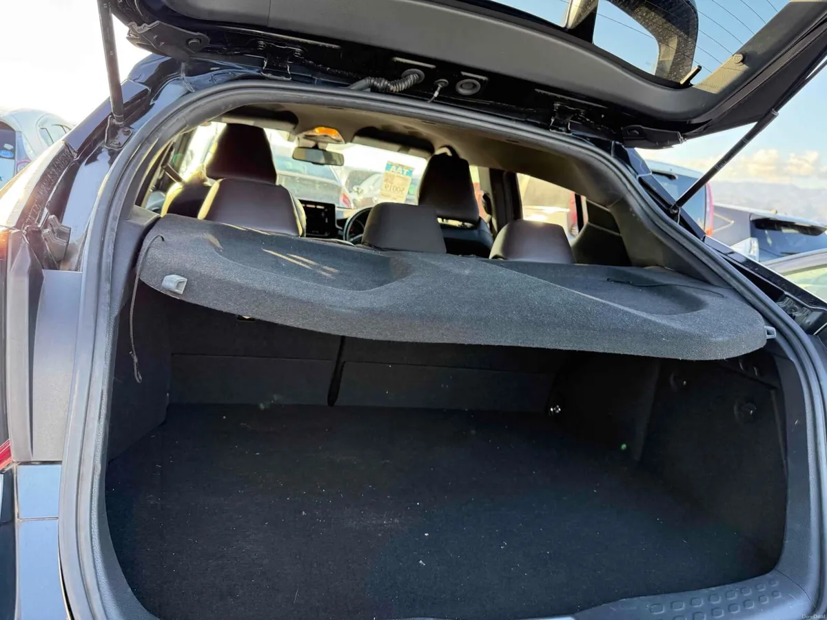 Toyota C-HR 2018 - Image 3