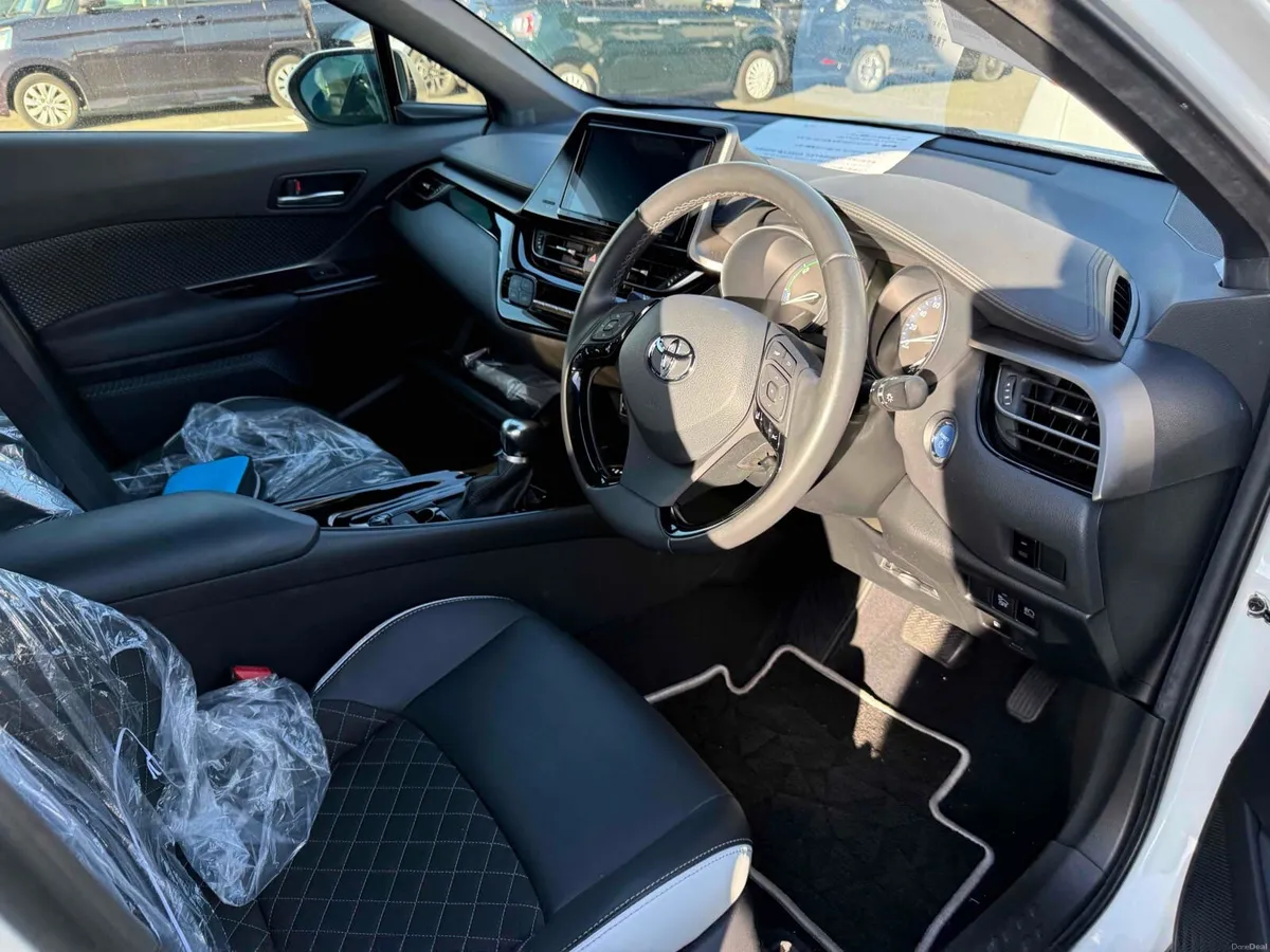 Toyota C-HR 2019 - Image 4