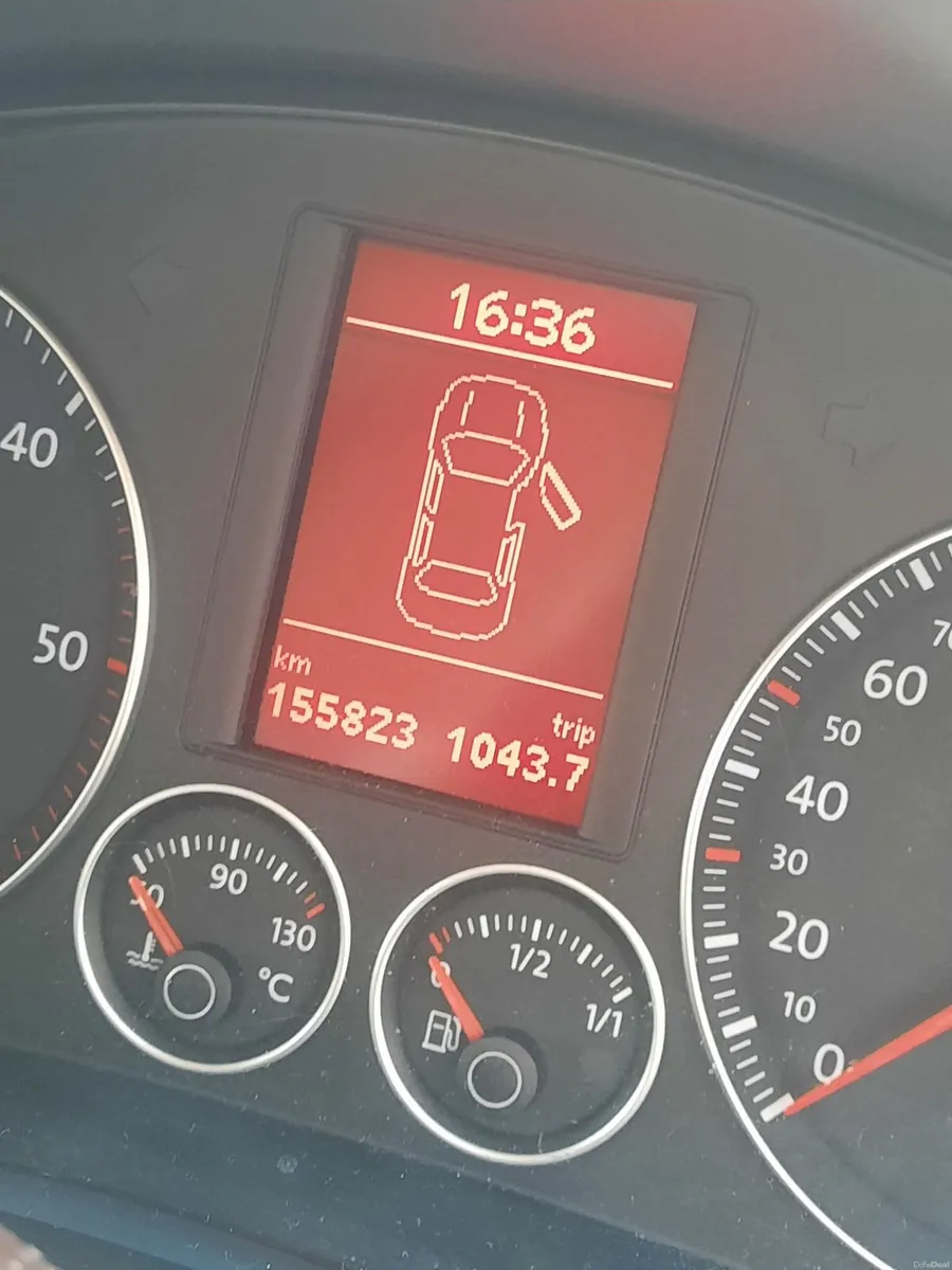 Volkswagen Jetta 2009 - Image 3