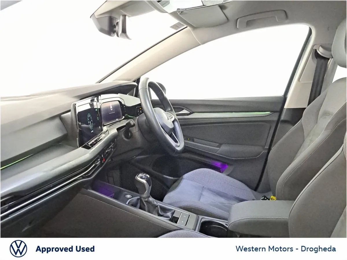 Volkswagen Golf 1.5 TSI 130HP Style - Image 3
