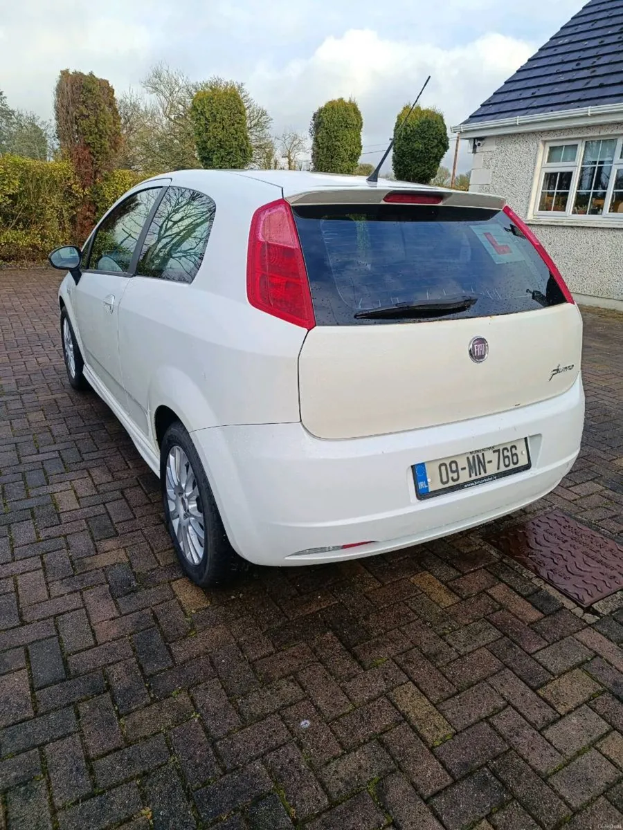 Fiat Punto Grande 2009 - Image 3