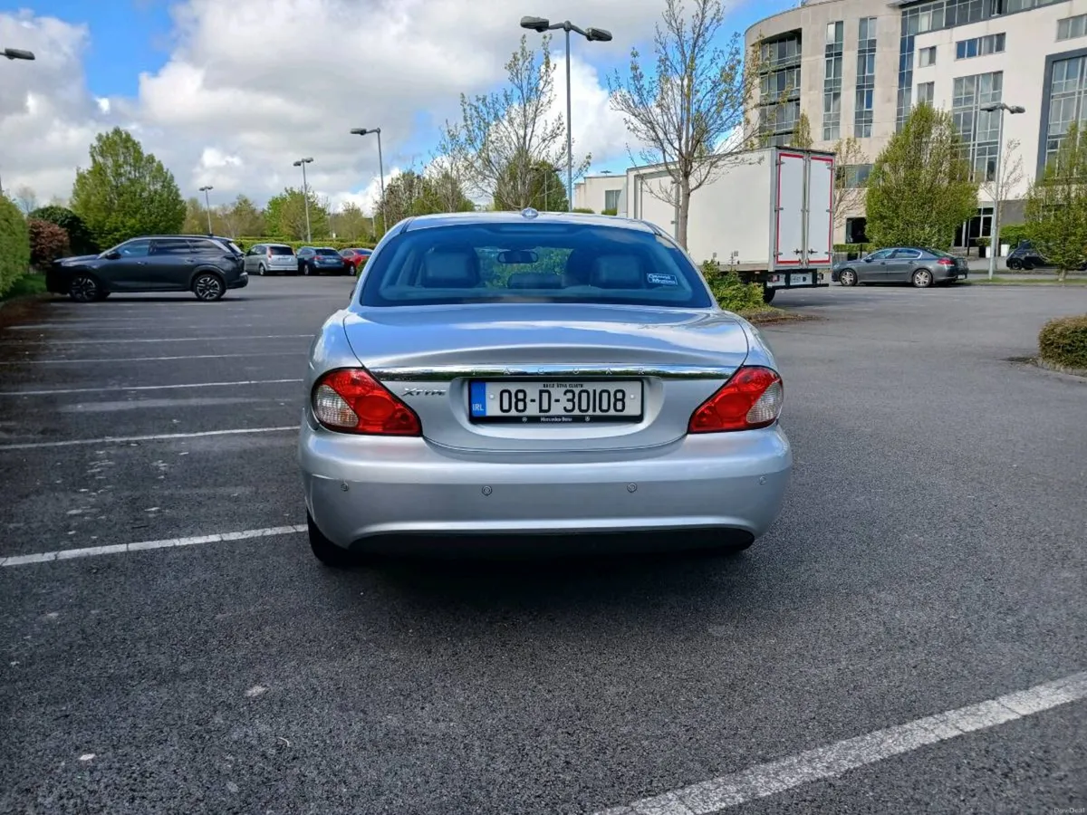 Jaguar X Type 2.0 Diesel Silver Metalic / Black Le - Image 6