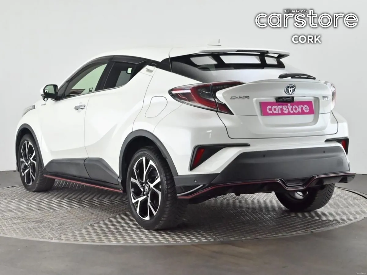 Toyota C-HR 1.8 HYBRID Auto (Full KIT) - Image 3
