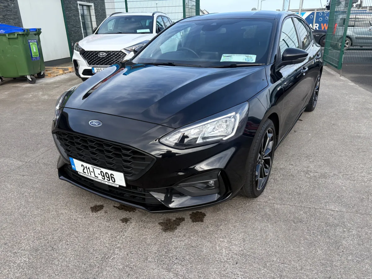 Ford Focus 2021 - Image 2