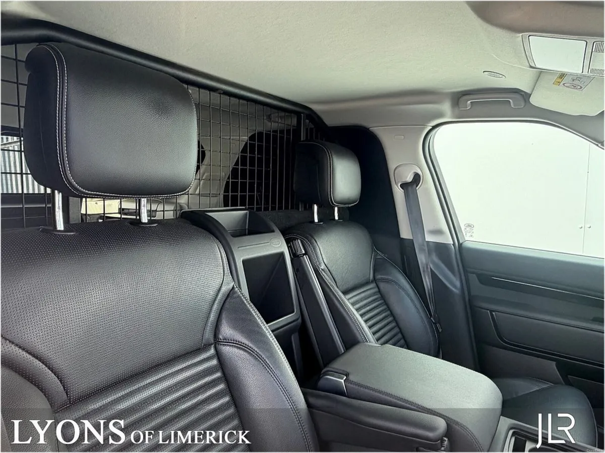 Land Rover Discovery 3.0D SE 2 Seater Commercial ( - Image 4