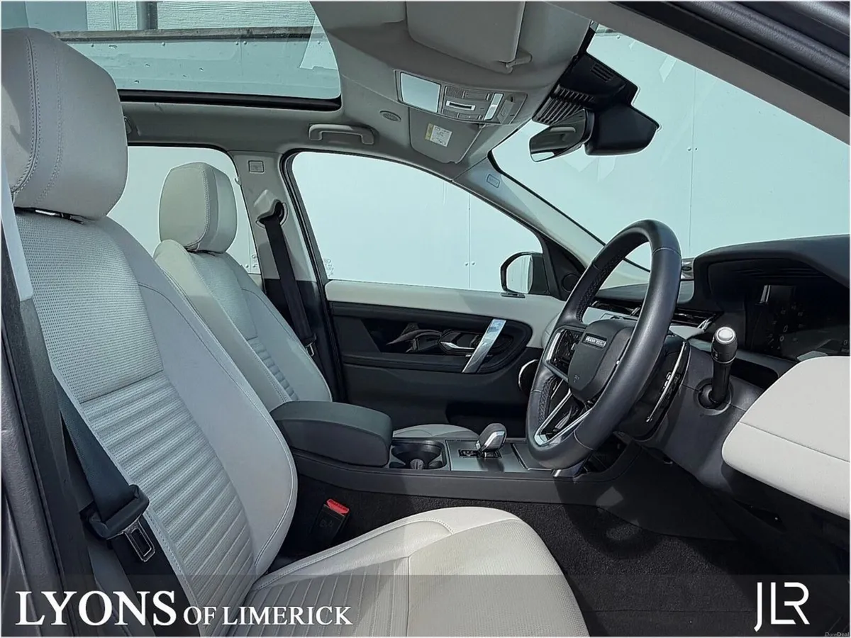 Land Rover Discovery Sport 1.5 I3 PHEV 309 PS AWD - Image 3