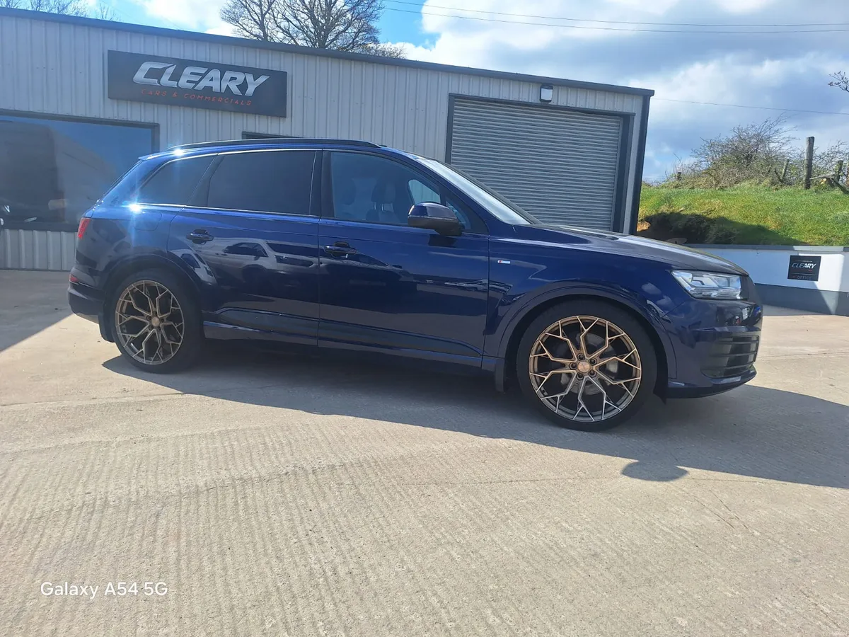 Audi Q7 2019 - Image 1